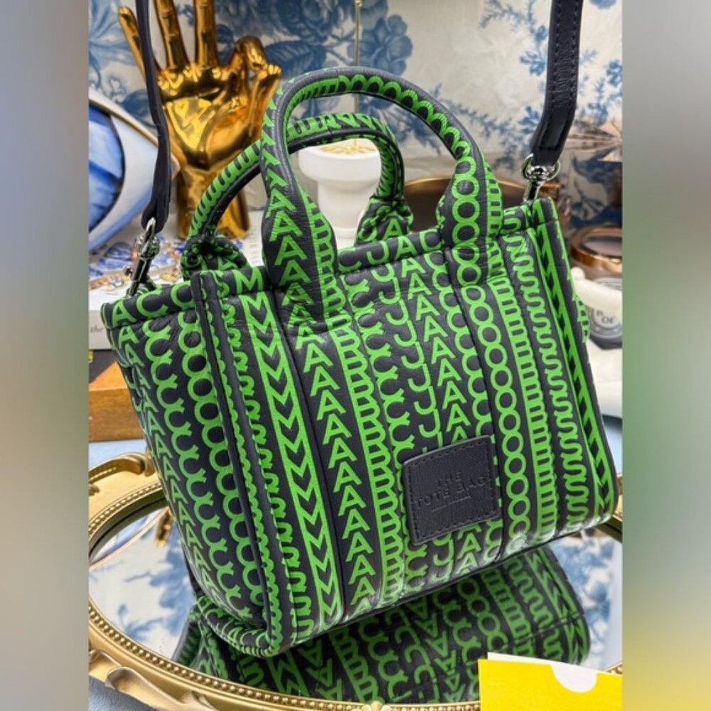 🆕 MARC JACOBS 🧿 NWT Monogram Print Micro Tote Bag, Black & Green - Picture 4 of 16